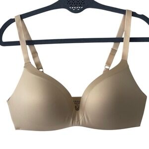 UnderOutfit Seamless Wirefree Nude Bra Large NWOT